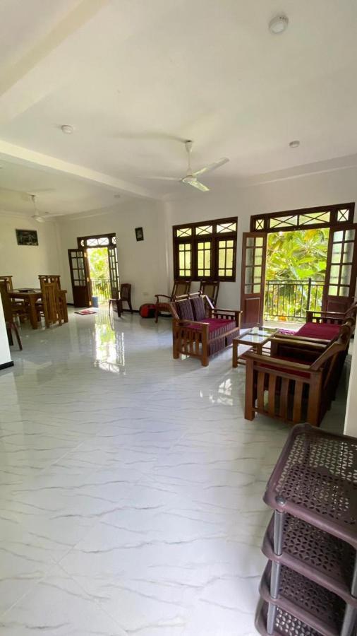 אונה ואטונה Kaumadi Villa מראה חיצוני תמונה