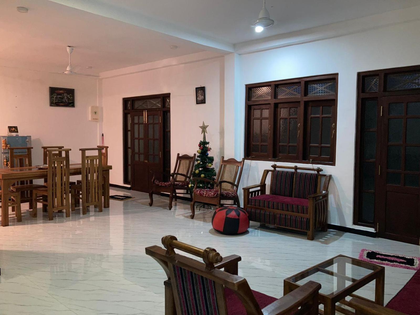 אונה ואטונה Kaumadi Villa מראה חיצוני תמונה